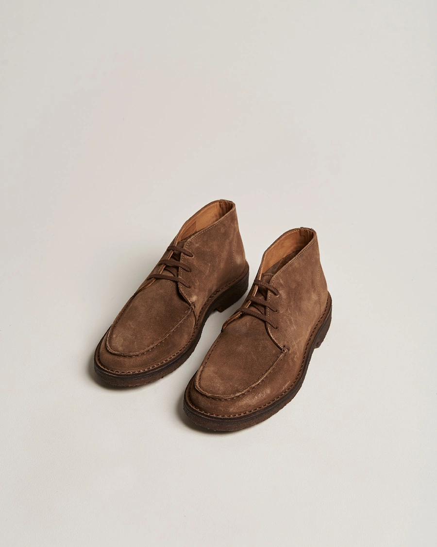 Homme | Best of British | Drake's | Crosby Moc-Toe Suede Chukka Boots Tobacco