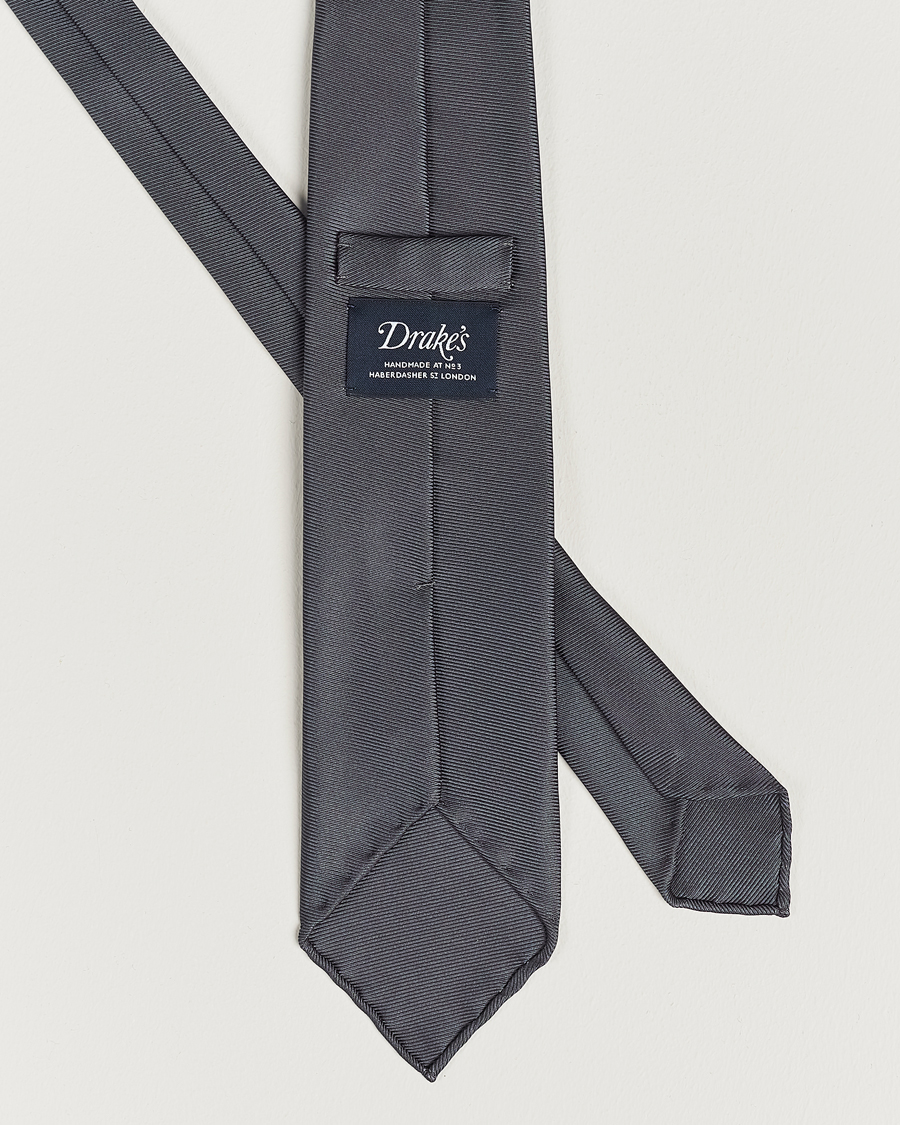 Homme | Drake's Handrolled Woven Silk 8 cm Tie Grey | Drake's | Handrolled Woven Silk 8 cm Tie Grey
