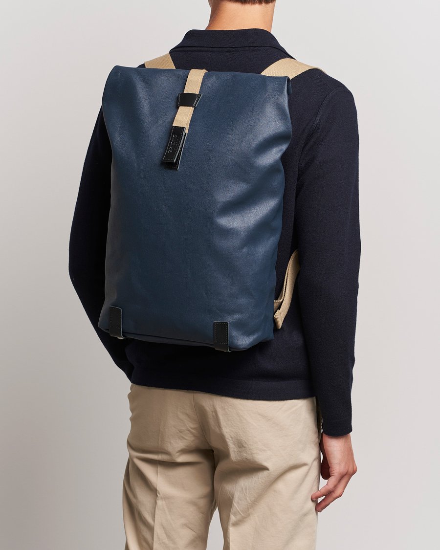 Homme | Sections | Brooks England | Pickwick Cotton Canvas 26L Backpack Dark Blue/Black