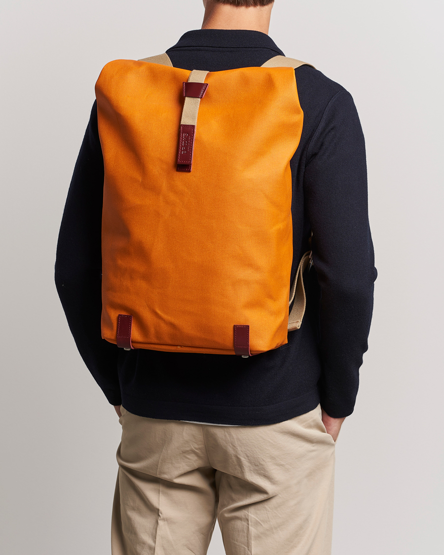 Homme | Sacs | Brooks England | Pickwick Cotton Canvas 26L Backpack Goose Beak/Maroon