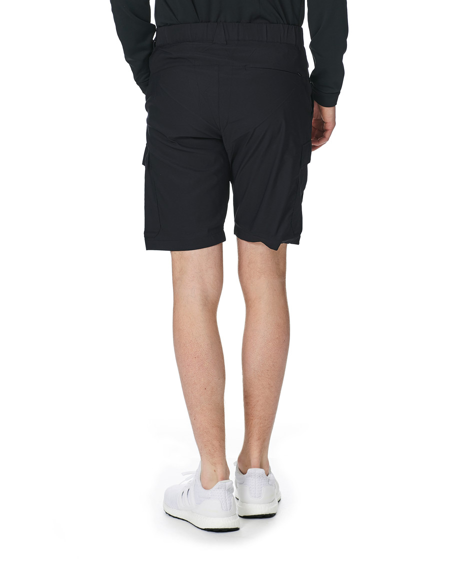 Homme | Shorts | Peak Performance | Moment Cargo Shorts Black
