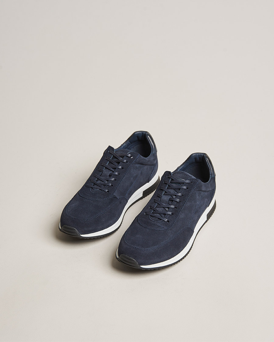 Homme | Baskets | Loake Shoemakers | Bannister Running Sneaker Navy Suede
