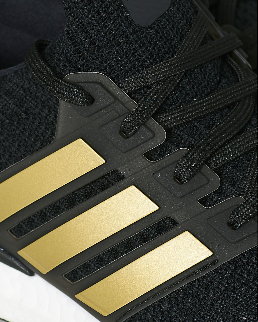 Homme | adidas Performance Ultraboost 4.0 DNA Sneaker Core Black/Gold | adidas Performance | Ultraboost 4.0 DNA Sneaker Core Black/Gold