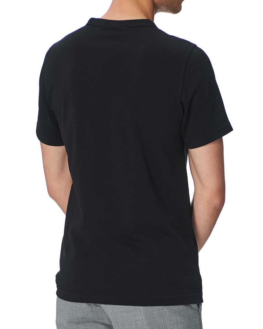 Homme | T-shirts | Peak Performance | Moment Organic Cotton Tee Black
