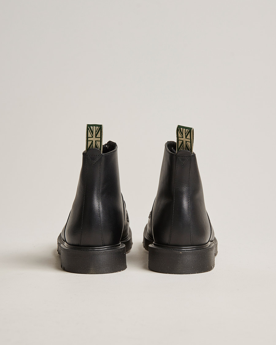 Homme | Loake Shoemakers Niro Heat Sealed Laced Boot Black Leather | Loake Shoemakers | Niro Heat Sealed Laced Boot Black Leather