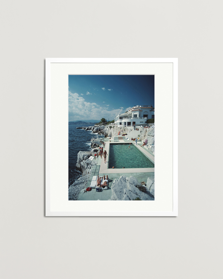 Homme | Affiches | Sonic Editions | Framed Slim Aarons Pool Hotel Du Cap Eden Roc