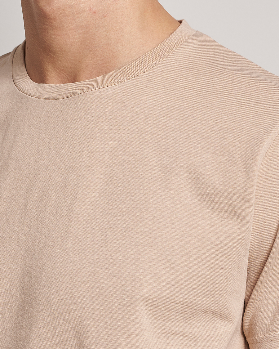 Homme | T-shirts | Colorful Standard | Classic Organic T-Shirt Honey Beige
