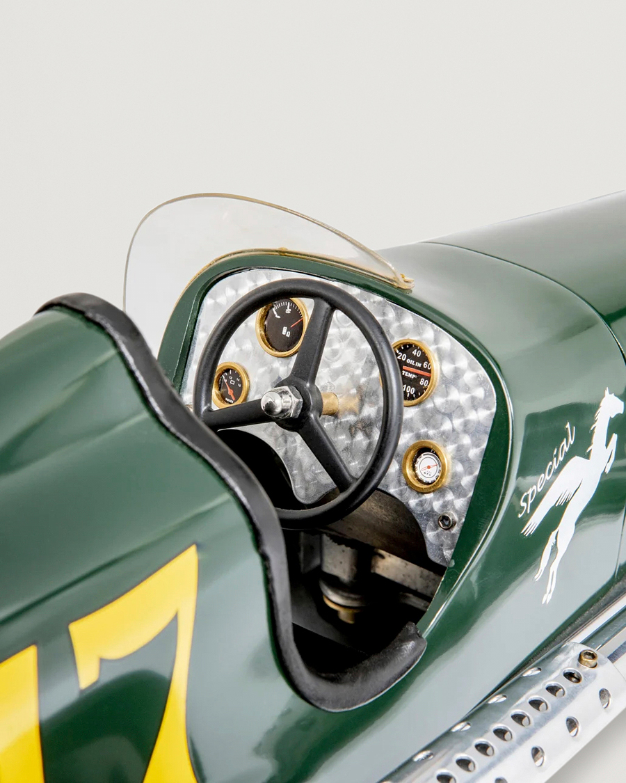 Homme | Idées de cadeaux de Noël | Authentic Models | BB Korn Racing Car Green