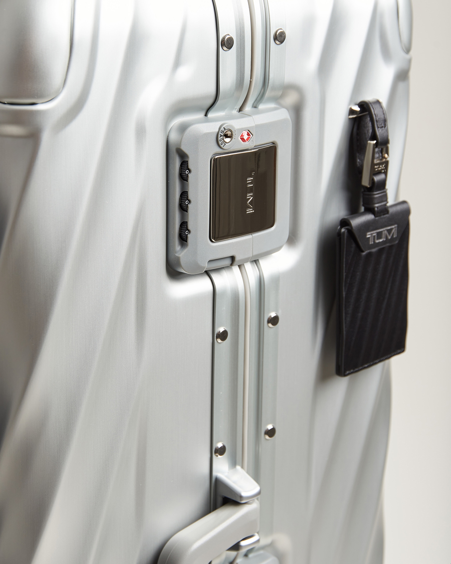 Homme | TUMI Extended Trip Aluminum Packing Case Silver | TUMI | Extended Trip Aluminum Packing Case Silver