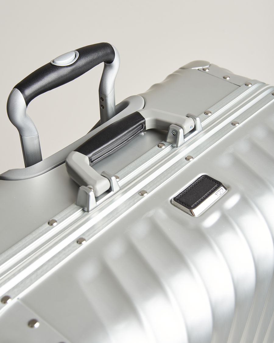 Homme | TUMI Extended Trip Aluminum Packing Case Silver | TUMI | Extended Trip Aluminum Packing Case Silver
