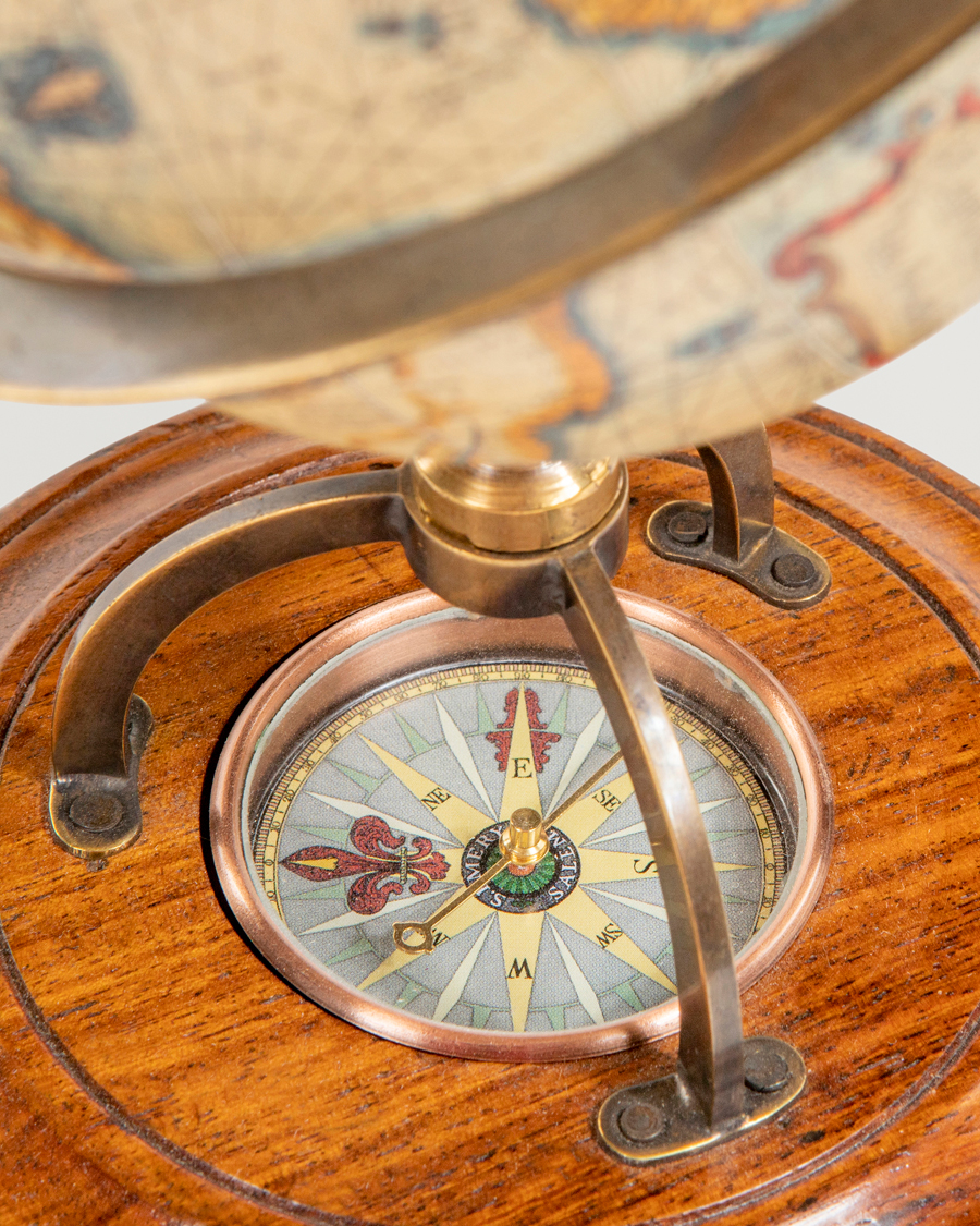 Homme | Décoration | Authentic Models | Terrestrial Globe With Compass