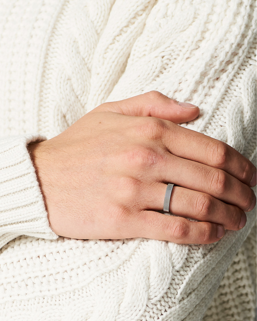 Homme | Skultuna Ribbed Ring Steel | Skultuna | Ribbed Ring Steel