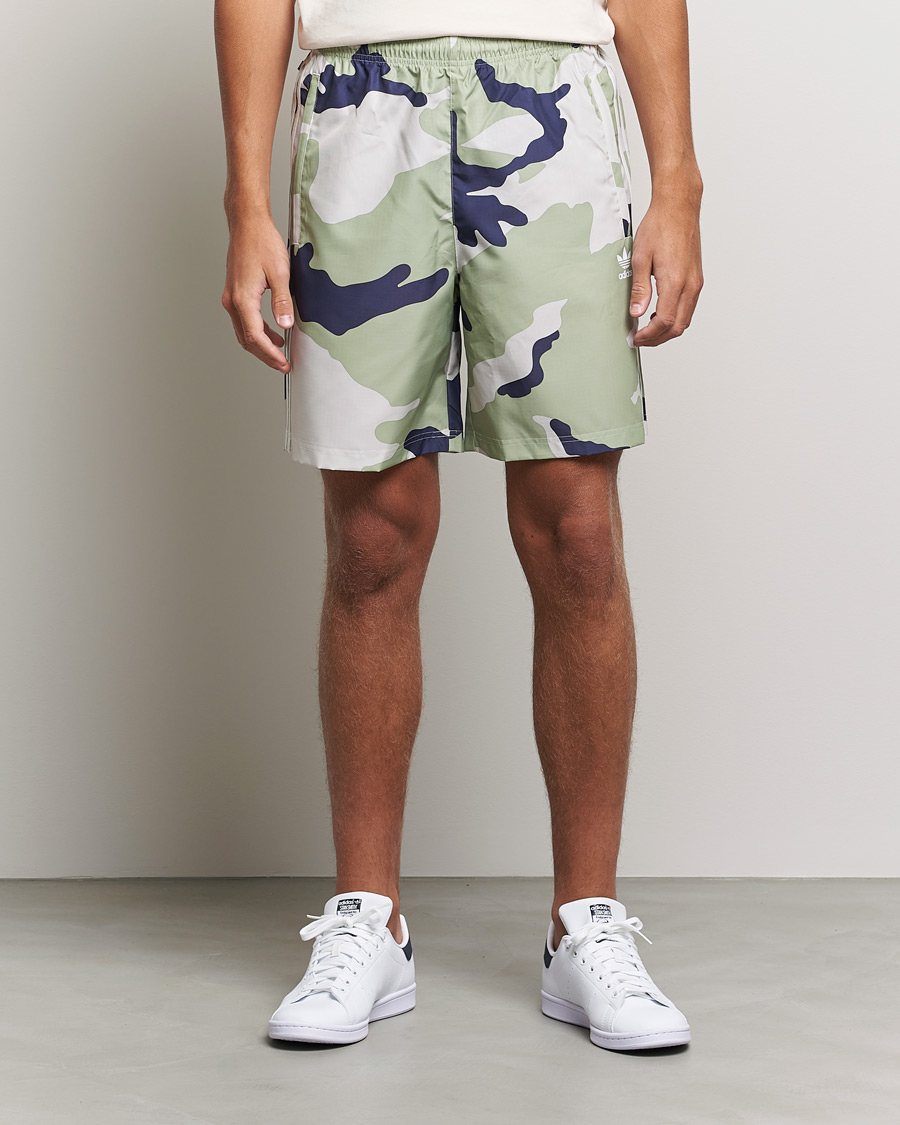 Homme | Shorts | adidas Originals | Camo Shorts Camo