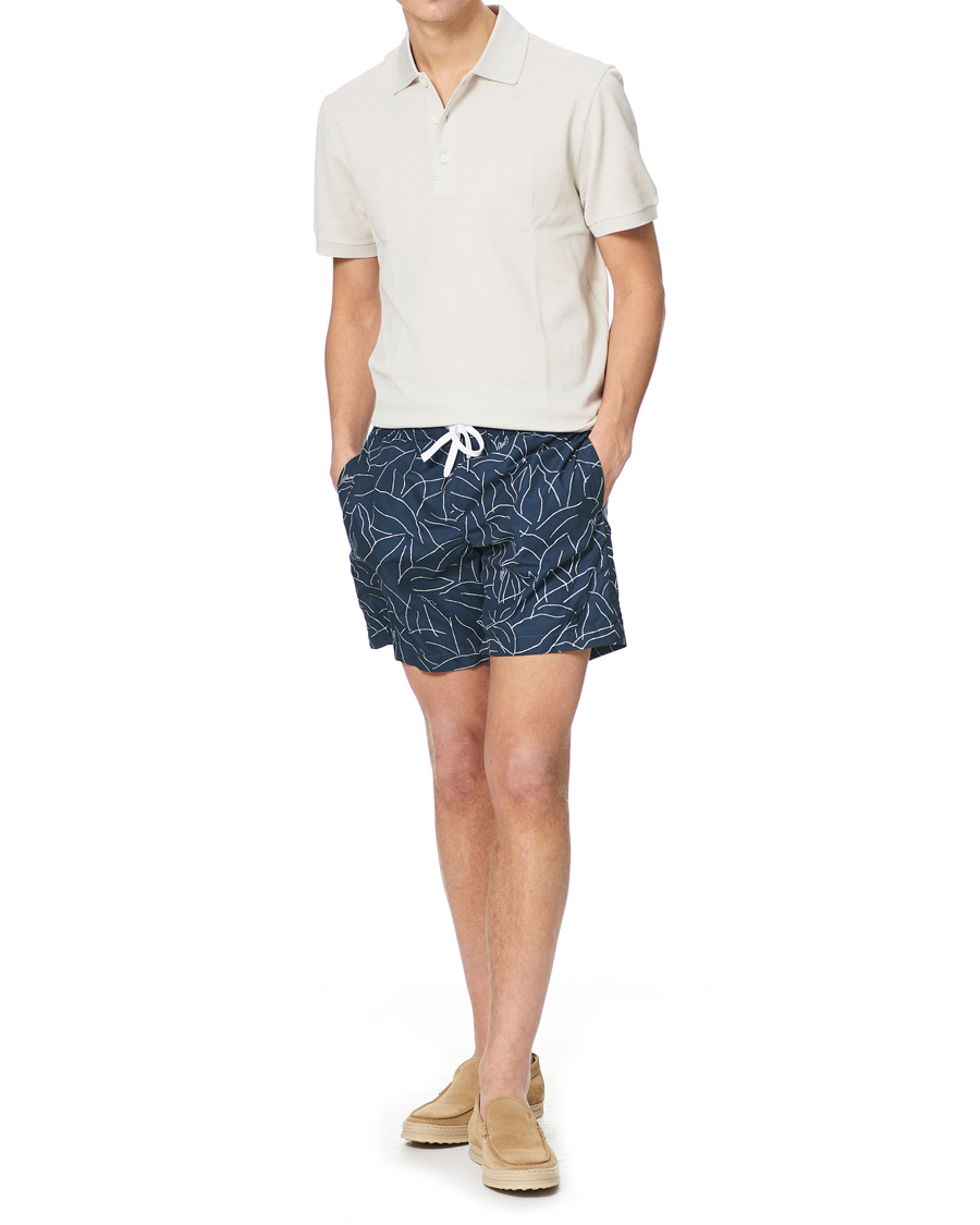 Homme | Maillots De Bain | Brioni | Foliage Print Swim Trunks Navy