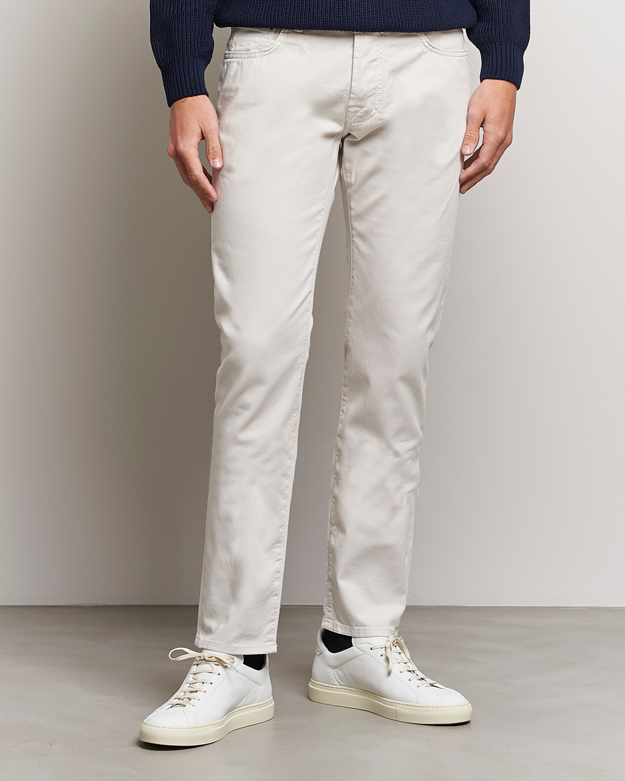Homme | Pantalons | Jacob Cohën | Bard Garment Dyed Gabardine Trousers Beige
