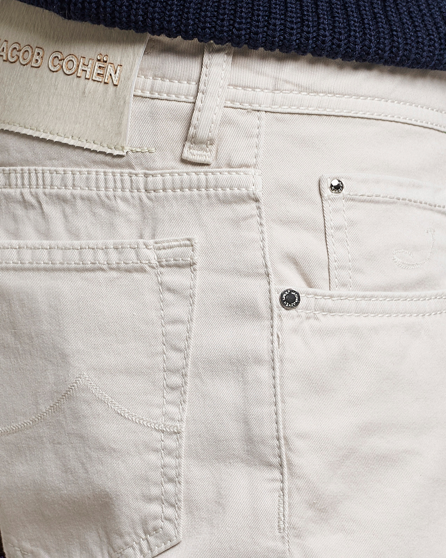 Homme | Pantalons | Jacob Cohën | Bard Garment Dyed Gabardine Trousers Beige