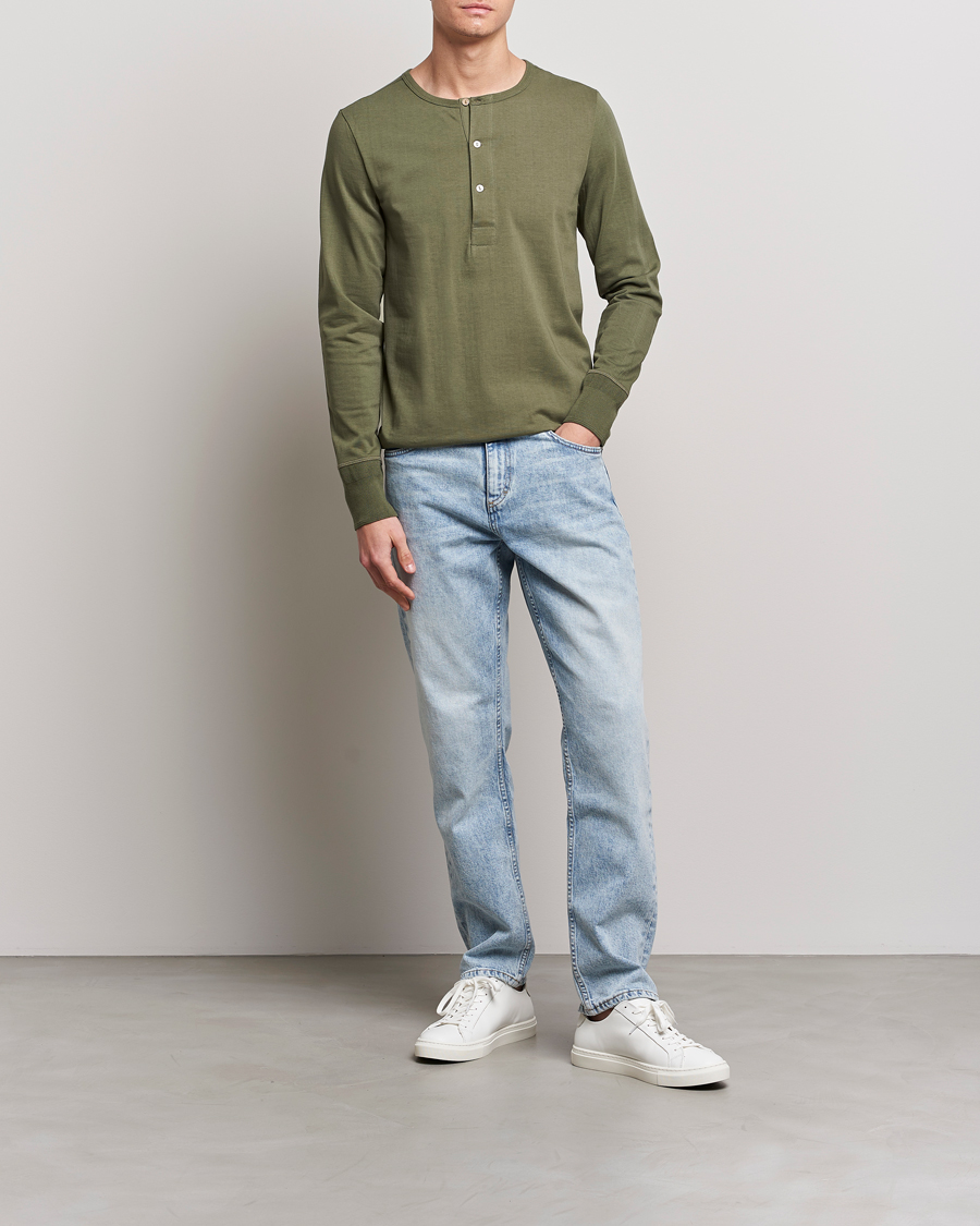 Homme | T-shirts | Merz b. Schwanen | Classic Organic Cotton Henley Sweater Army