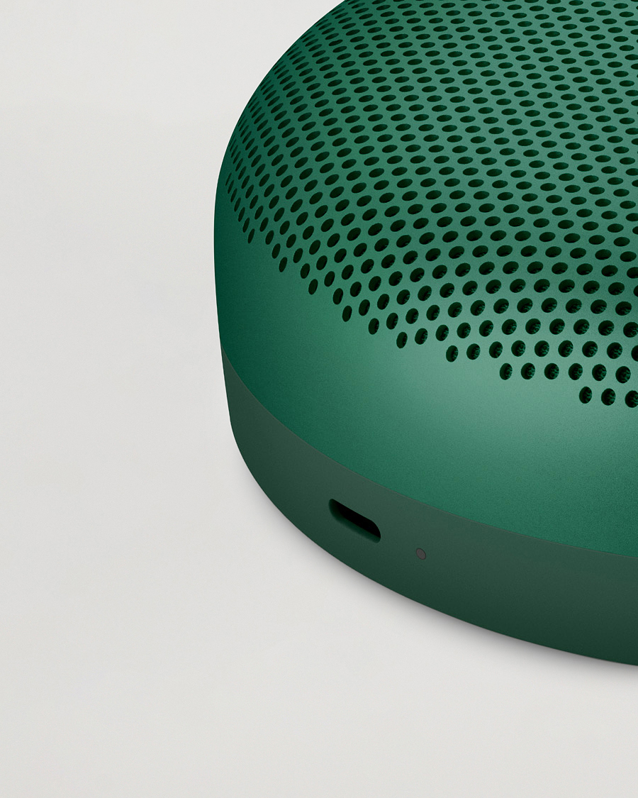 Homme | Bang & Olufsen Beosound A1 2nd Gen Waterproof Speaker Green | Bang & Olufsen | Beosound A1 2nd Gen Waterproof Speaker Green