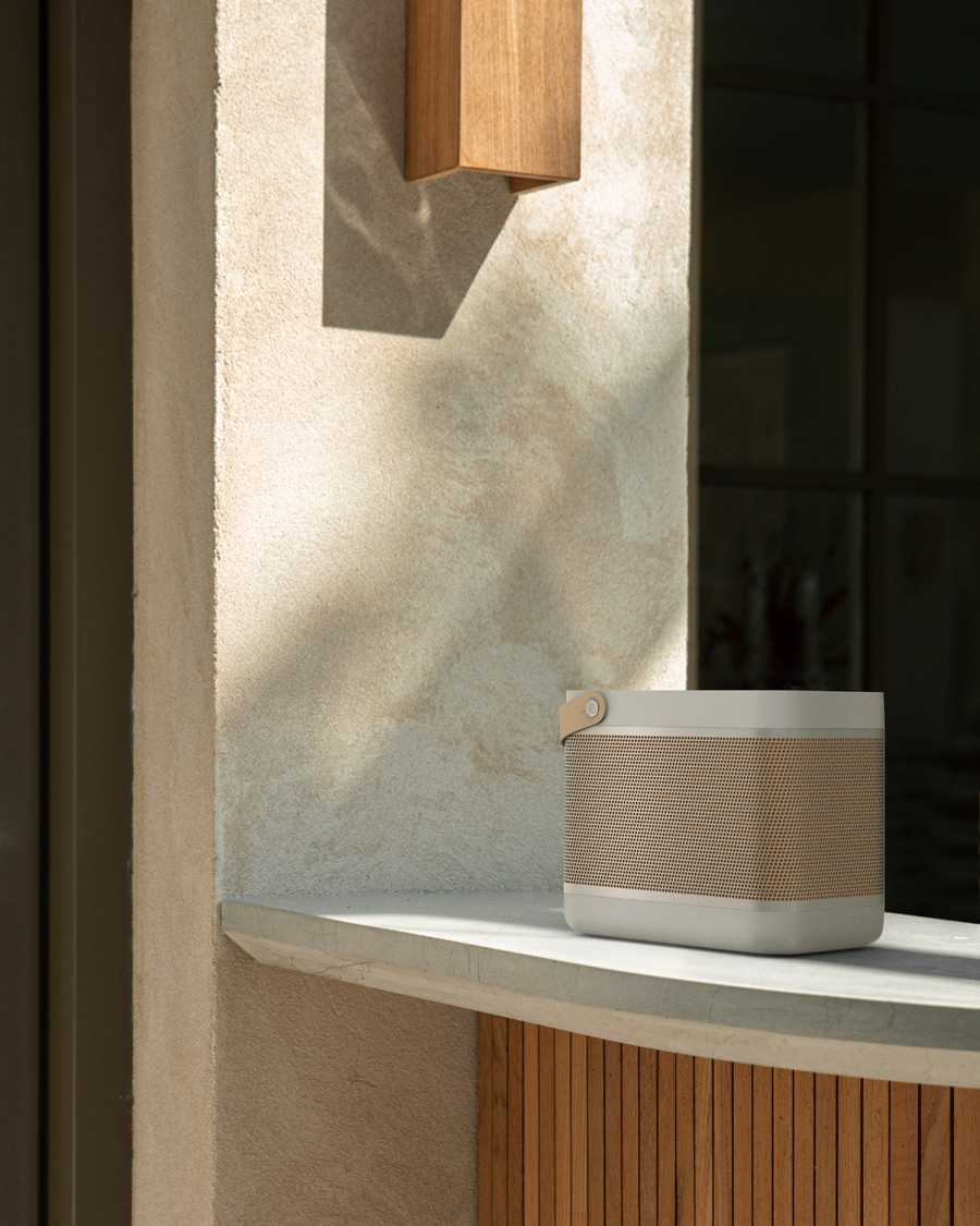 Homme | Bang & Olufsen Beolit 20 Bluetooth Speaker Grey Mist | Bang & Olufsen | Beolit 20 Bluetooth Speaker Grey Mist