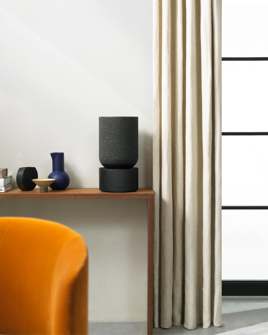 Homme | Idées de cadeaux de Noël | Bang & Olufsen | Beosound Balance Wireless Home Speaker Black Oak