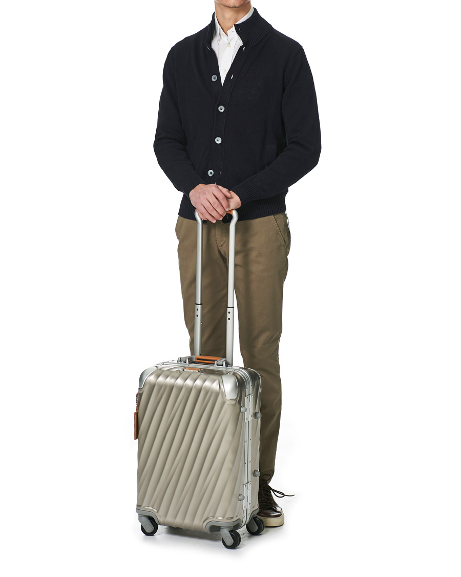 Homme | TUMI International Carry-on TitaniumTrolley Titanium | TUMI | International Carry-on TitaniumTrolley Titanium