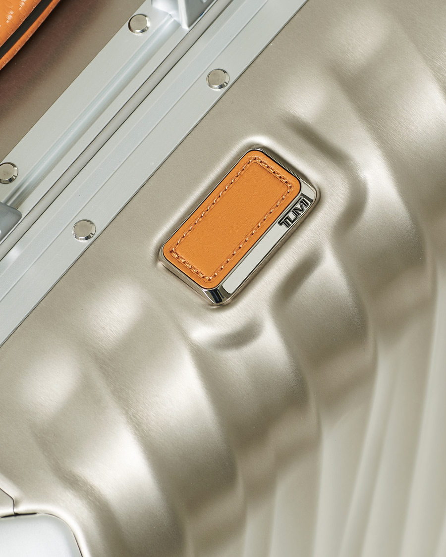 Homme | TUMI International Carry-on TitaniumTrolley Titanium | TUMI | International Carry-on TitaniumTrolley Titanium