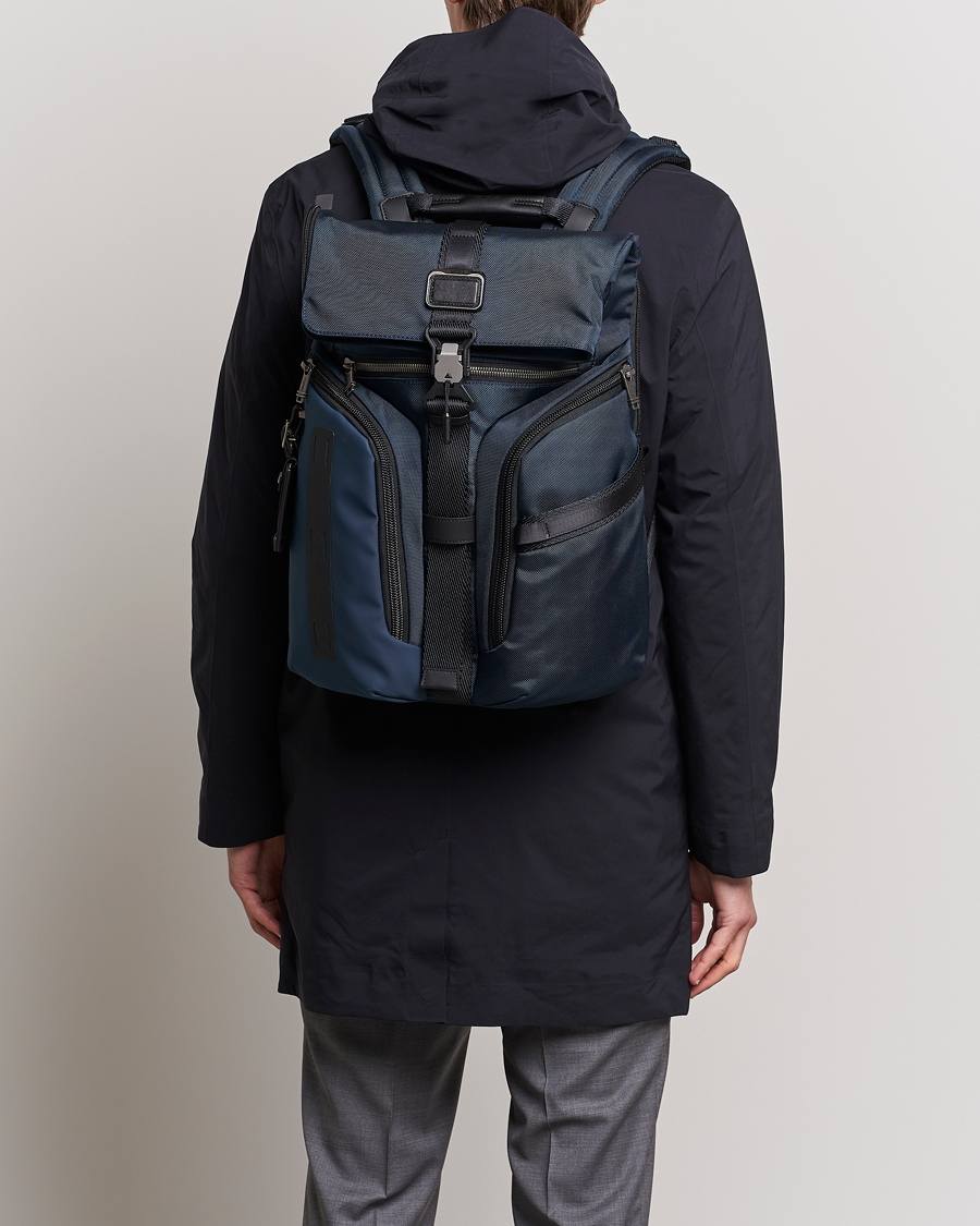 TUMI Alpha Bravo Logistics Backpack Navy - Acheter TUMI CareOfCarl.fr.