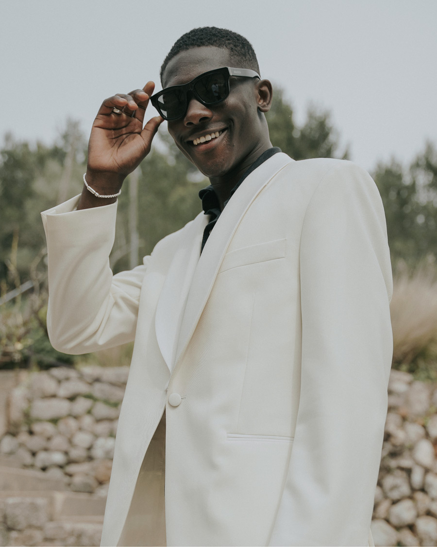 Homme | Gucci GG1135S Sunglasses Black/Grey | Gucci | GG1135S Sunglasses Black/Grey