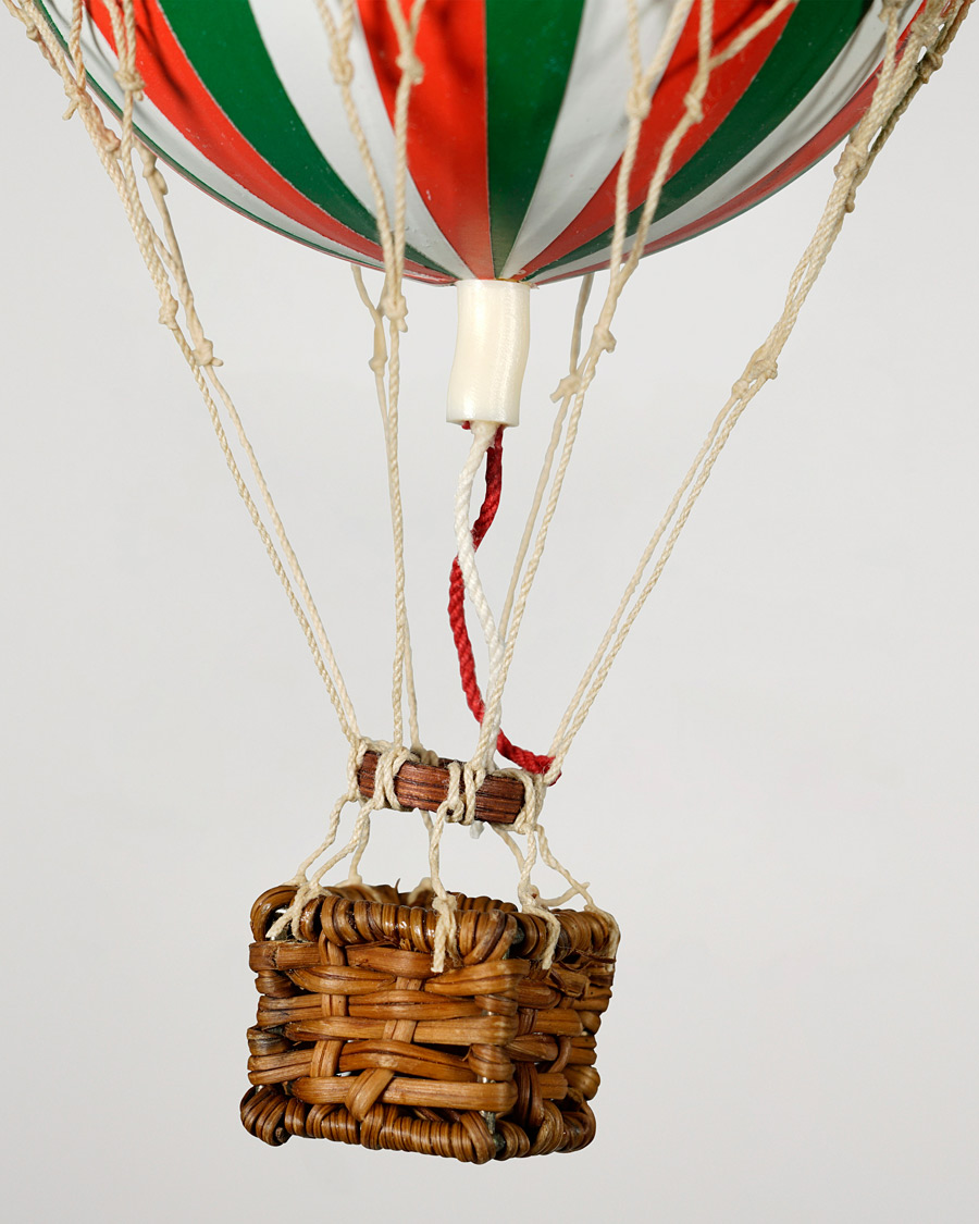 Homme | Lifestyle | Authentic Models | Floating In The Skies Balloon Green/Red/White