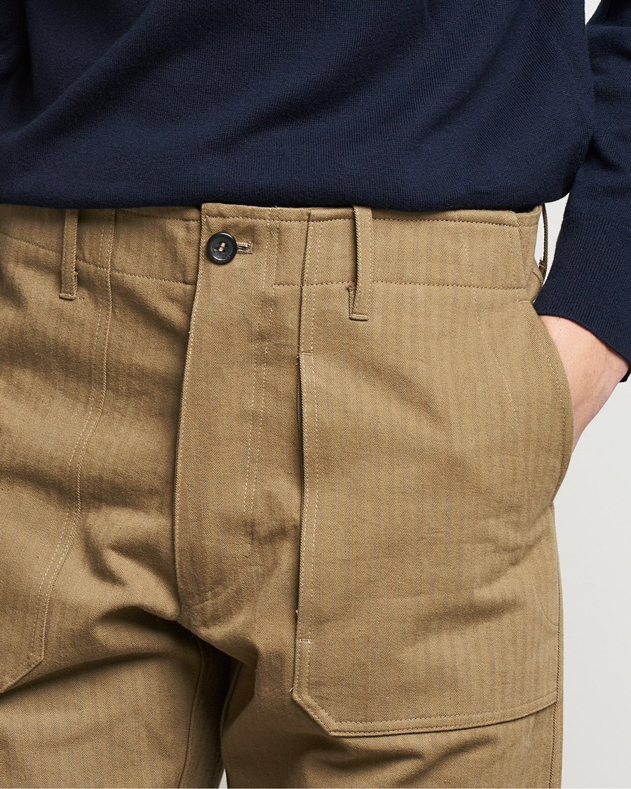 Homme | Pantalons | Private White V.C. | Maker´s Cotton Herringbone Trousers Sand