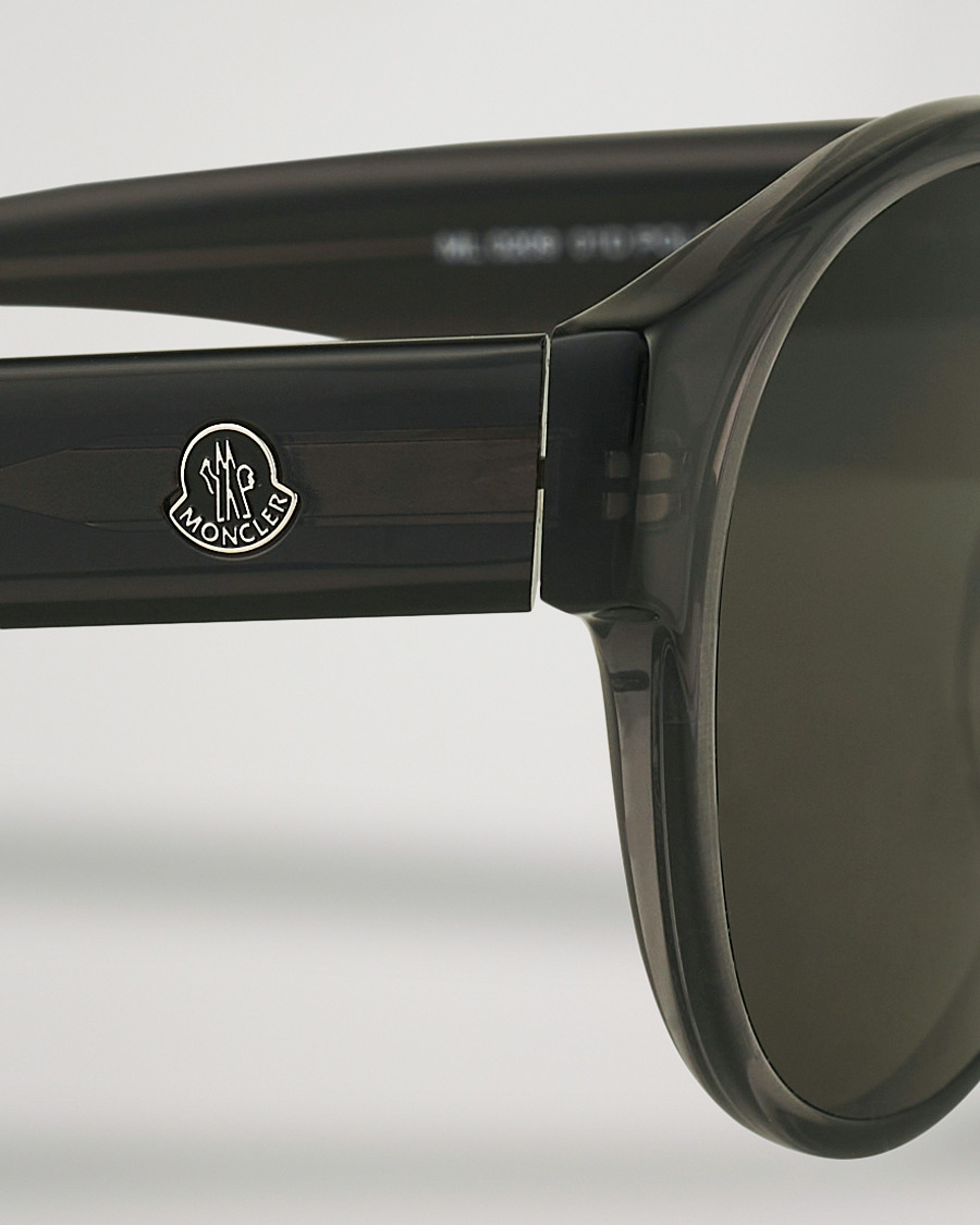 Homme | Moncler Lunettes ML0209 Polarized Sunglasses Shiny Black/Smoke | Moncler Lunettes | ML0209 Polarized Sunglasses Shiny Black/Smoke