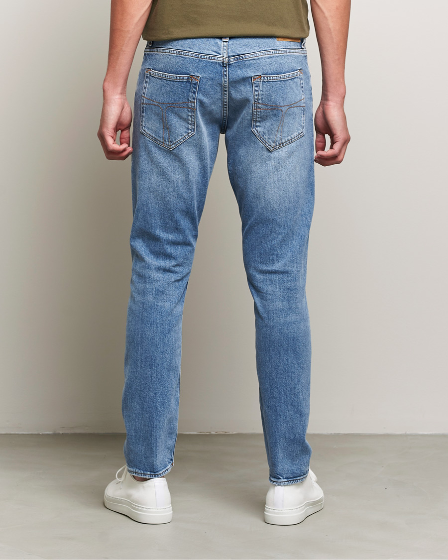 Homme | Jeans | Tiger of Sweden | Pistolero Stretch Cotton Jeans Meduim Blue