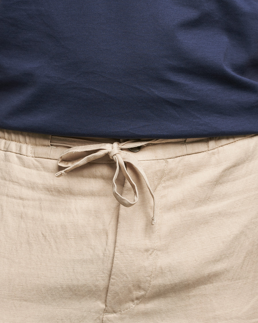 Homme | Pantalons | J.Lindeberg | Sasha Drape Linen Drawstring Trousers Safari Beige