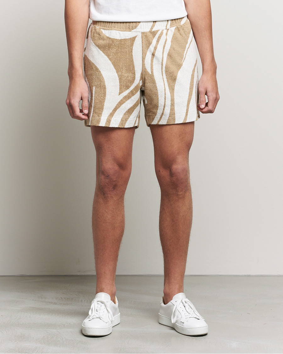 Homme | Shorts | J.Lindeberg | Bolt Toweling Jacquard Shorts Safari Beige
