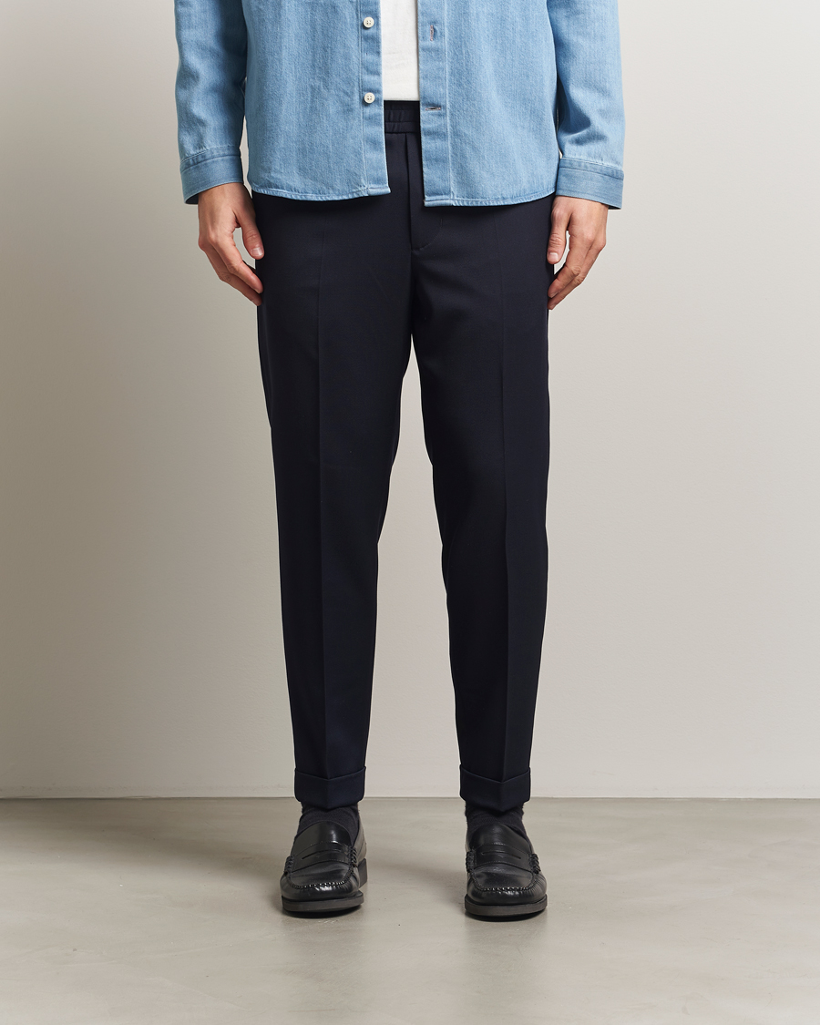 Homme | Pantalons | Filippa K | Terry Gabardine Cropped Turn Up Trousers Navy