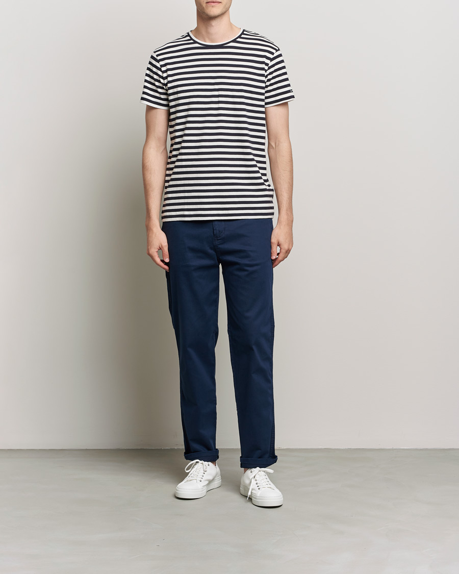 Homme | T-shirts | GANT | Striped Crew Neck Tee Evening Blue