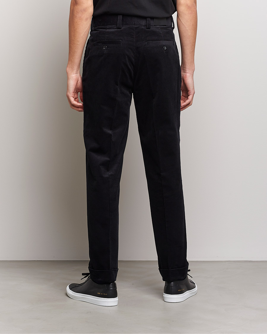Homme | Pantalons | J.Lindeberg | Gordon Pleated Corduroy Trousers Black