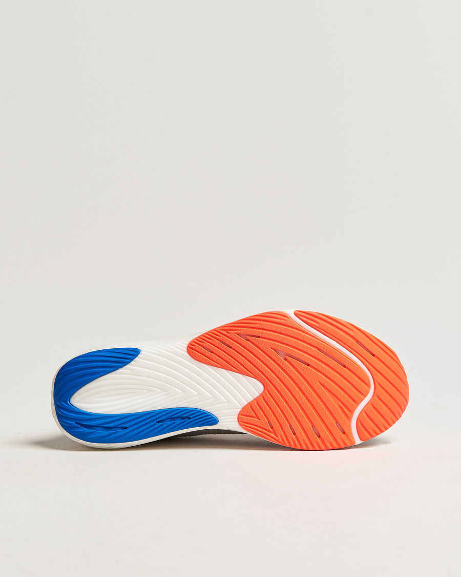 Homme | New Balance Running FuelCell Rebel v3 Light Aluminium | New Balance Running | FuelCell Rebel v3 Light Aluminium