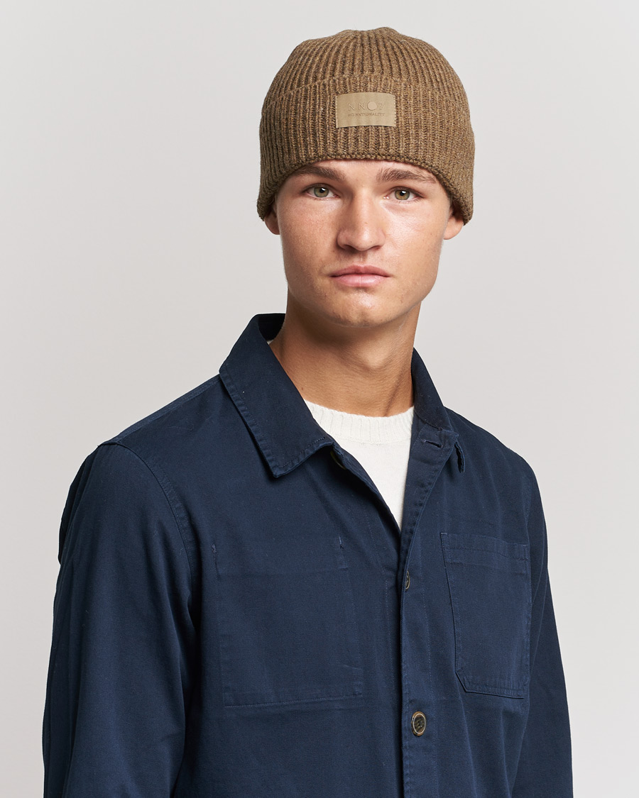 Homme | NN07 Bob Logo Beanie Pyramid | NN07 | Bob Logo Beanie Pyramid