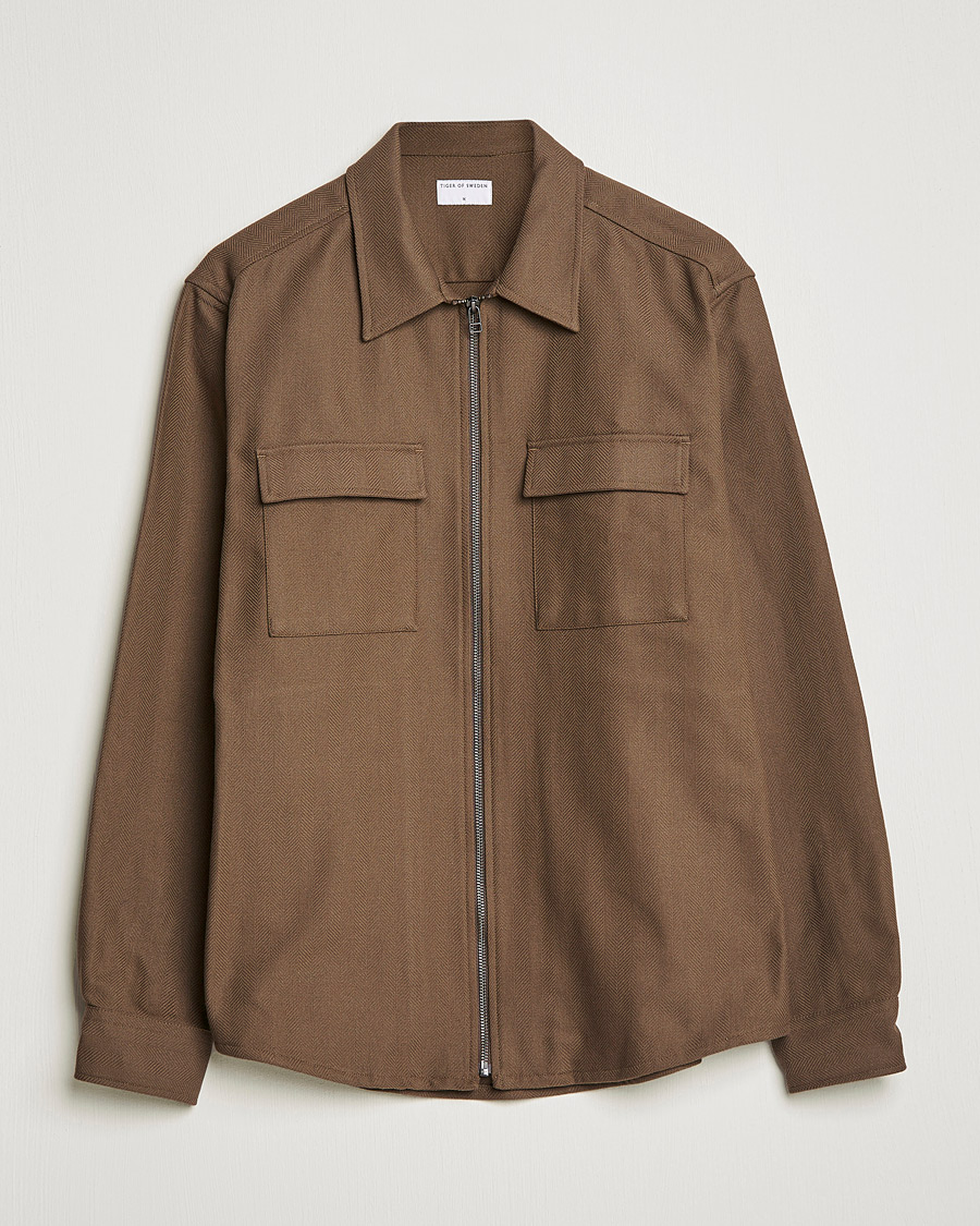 Homme | Chemises | Tiger of Sweden | Noel P Herringbone Shirt Olive Extreme
