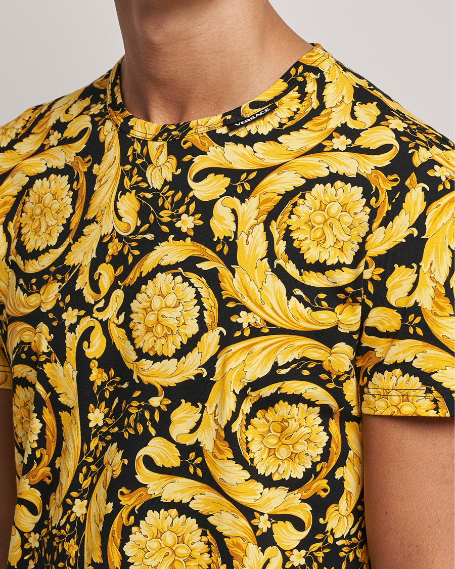 Homme | T-shirts | Versace | Barocco Print Tee Black/Gold
