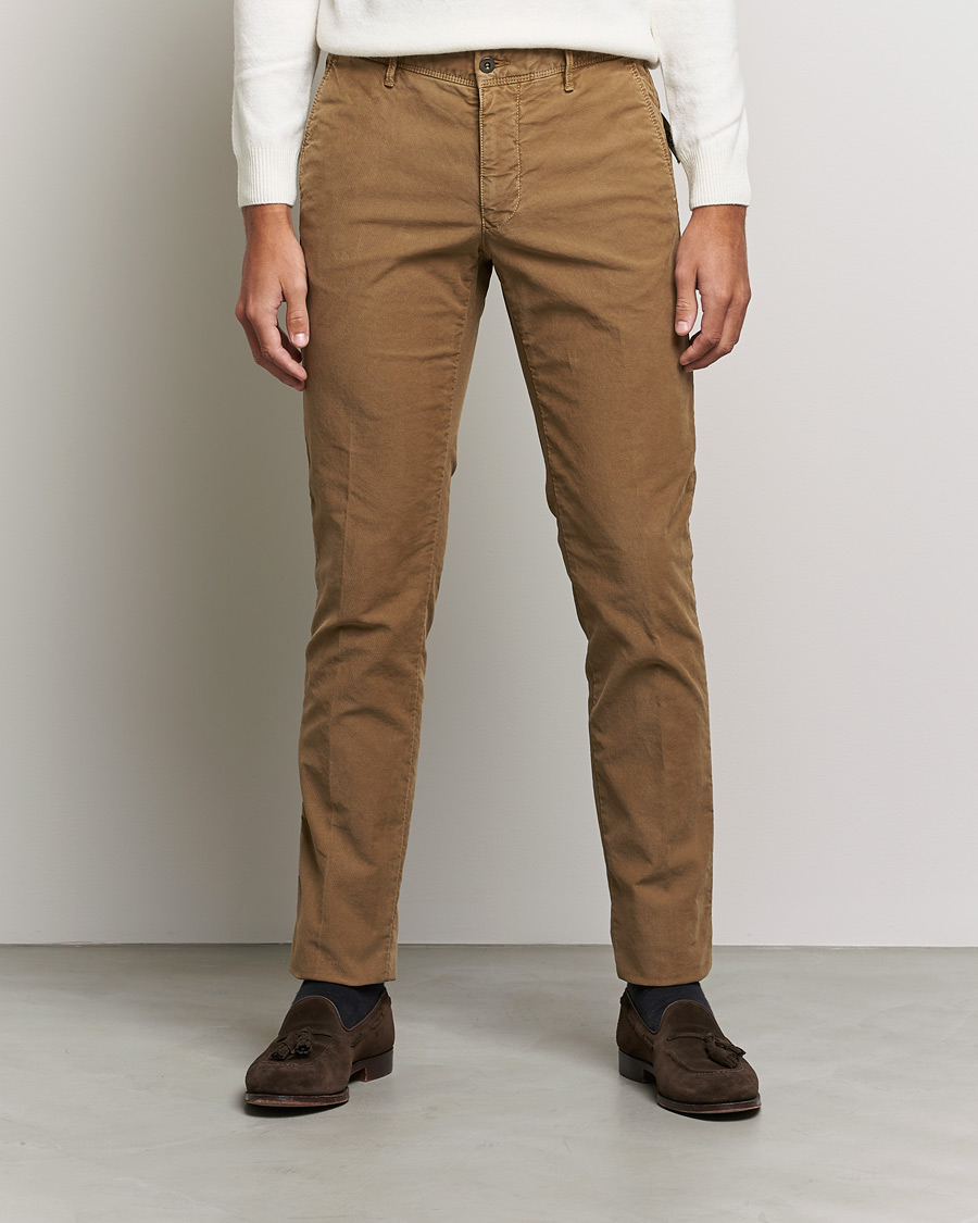 Homme | Pantalons | Incotex | Slim Fit Garment Dyed Slacks Brown