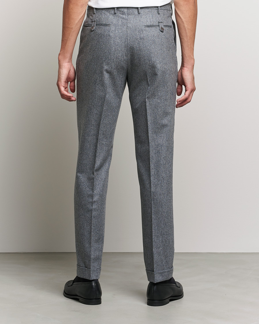 Homme | Pantalons | Incotex | Pleated Flannel Trousers Grey Melange