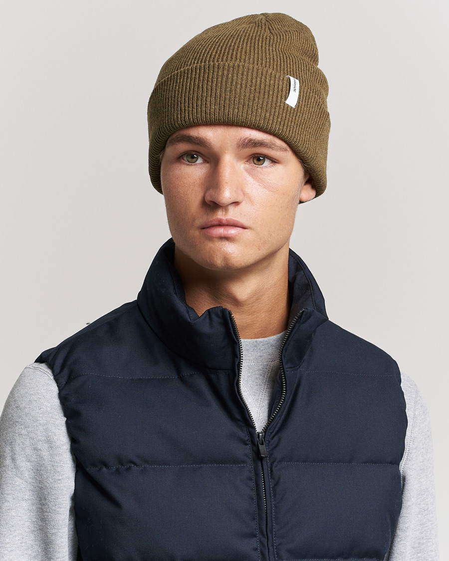 Homme | Samsøe & Samsøe Lambswool Beanie Dark Olive | Samsøe Samsøe | Samsøe & Samsøe Lambswool Beanie Dark Olive