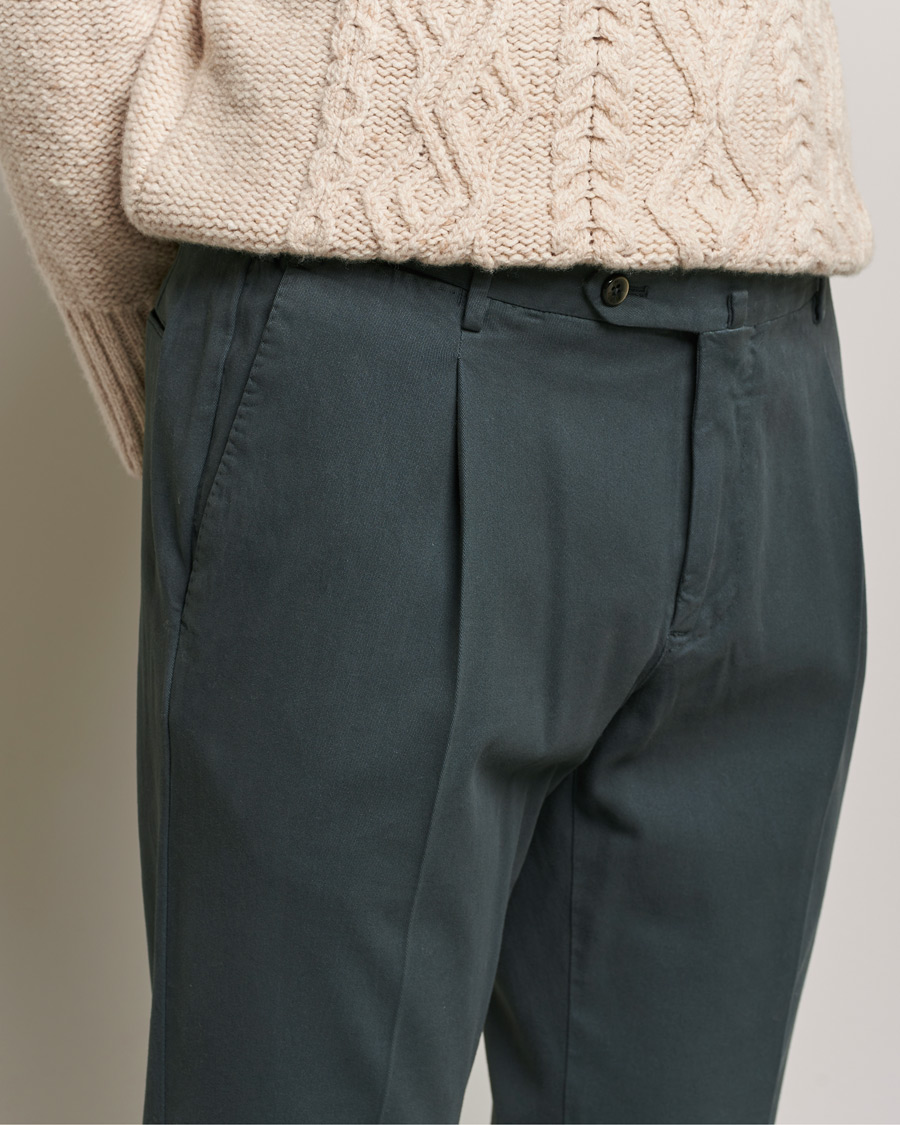 Homme | Pantalons | PT01 | Slim Fit Pleated Cotton Stretch Chinos Dark Grey