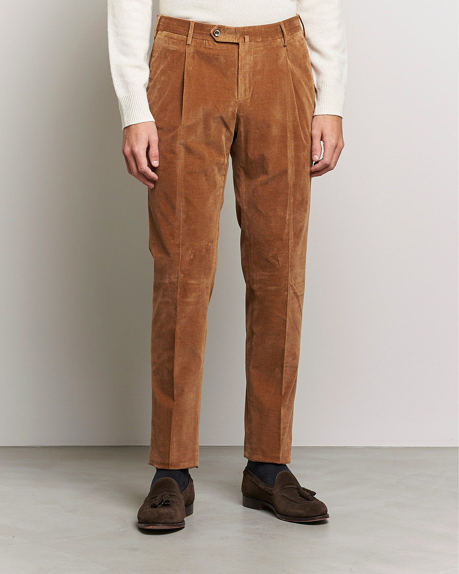 Homme | Pantalons | PT01 | Slim Fit Pleated Corduroy Trousers Caramel