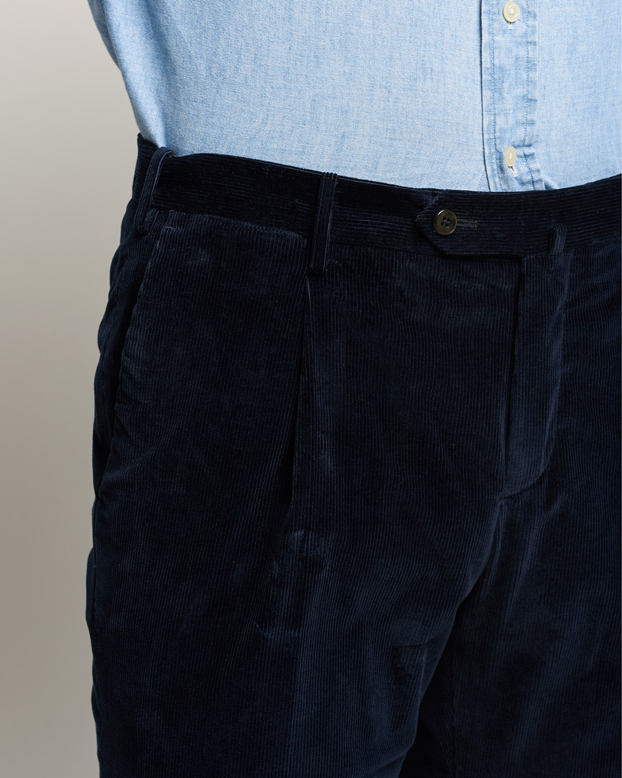 Homme | Pantalons | PT01 | Slim Fit Pleated Corduroy Trousers Navy
