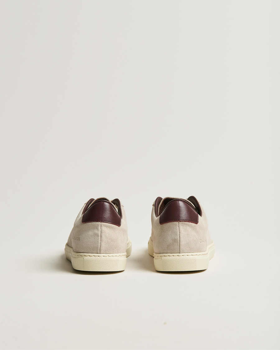 Homme | Common Projects Retro Low Suede Sneaker Off White/Red | Common Projects | Retro Low Suede Sneaker Off White/Red