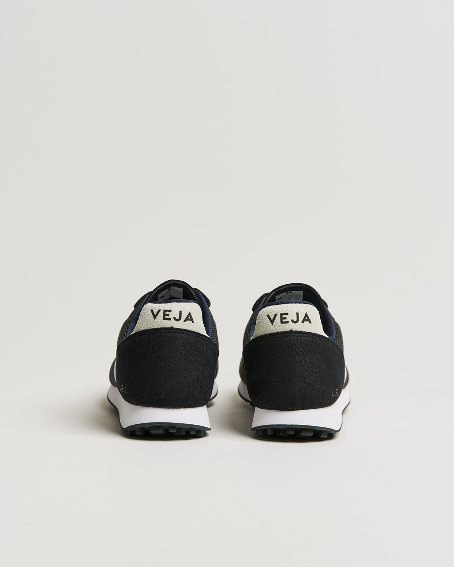 Homme | Veja SDU Vegan Running Sneaker Black White | Veja | SDU Vegan Running Sneaker Black White