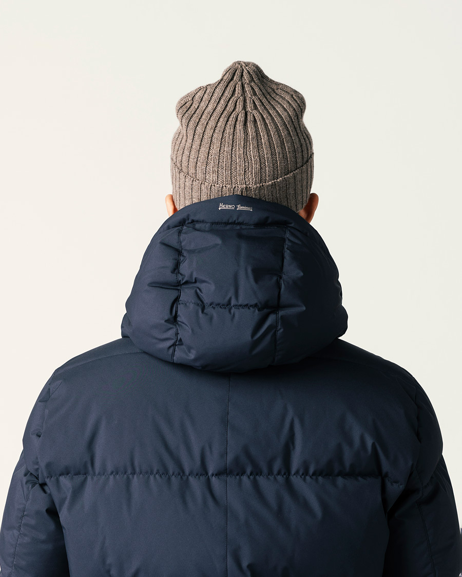Homme | Piacenza Cashmere Ribbed Cashmere Beanie Taupe | Piacenza Cashmere | Ribbed Cashmere Beanie Taupe